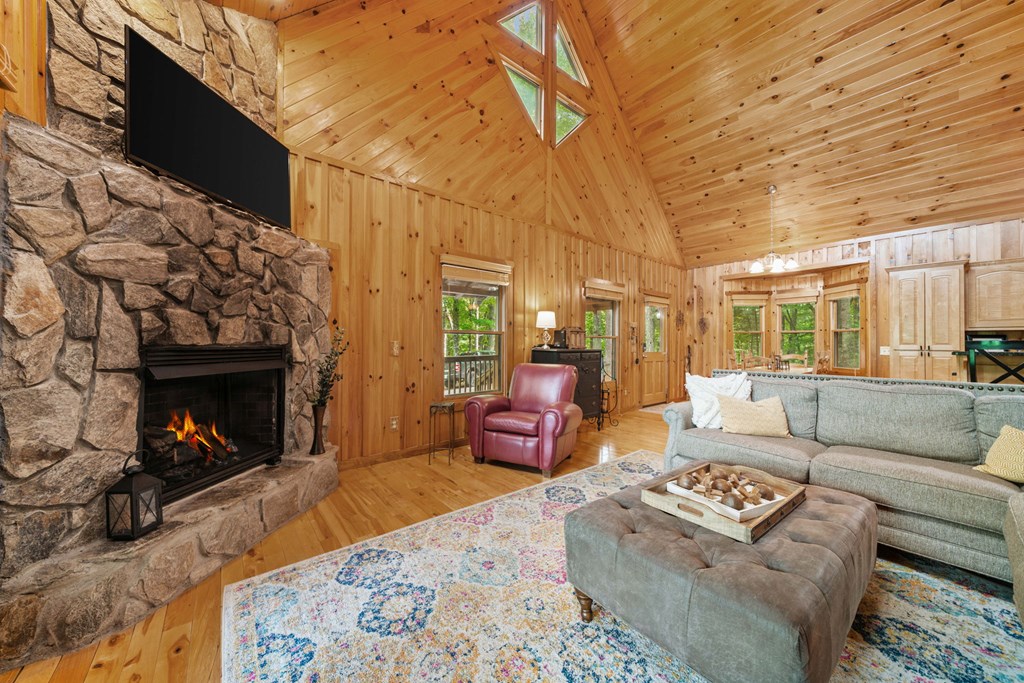 422430 Epworth Residential