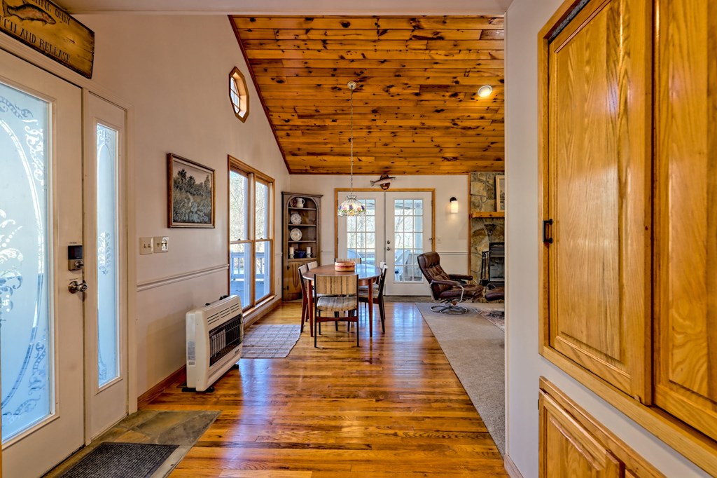 422432 Hayesville Residential