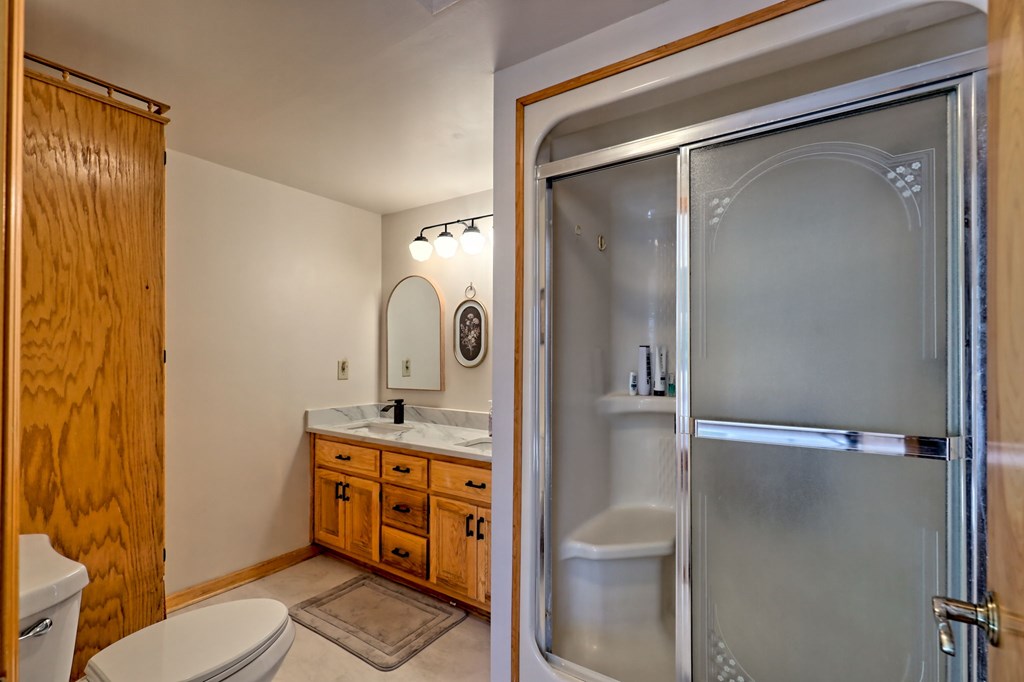 422432 Hayesville Residential