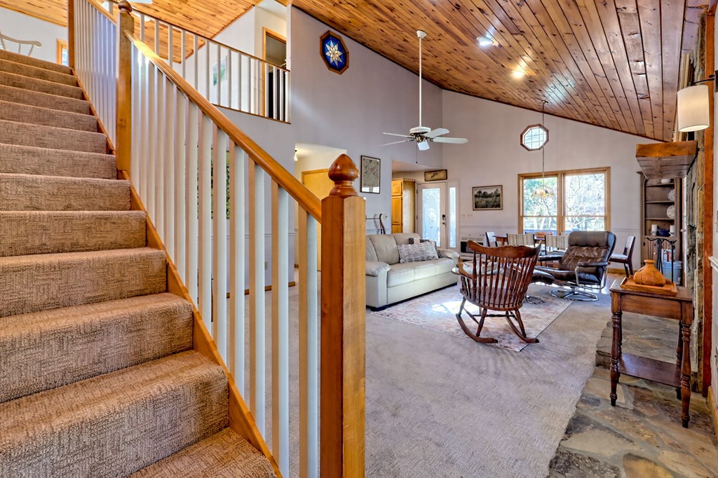 422432 Hayesville Residential