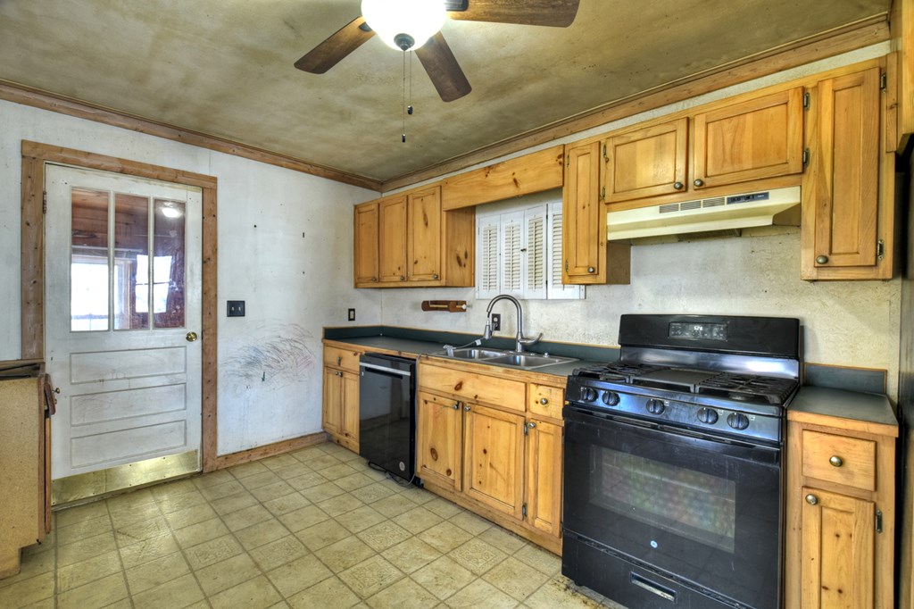 422453 Blue Ridge Residential