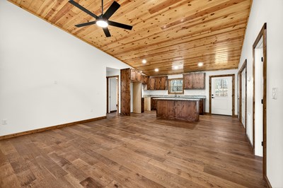 422456 Murphy Residential