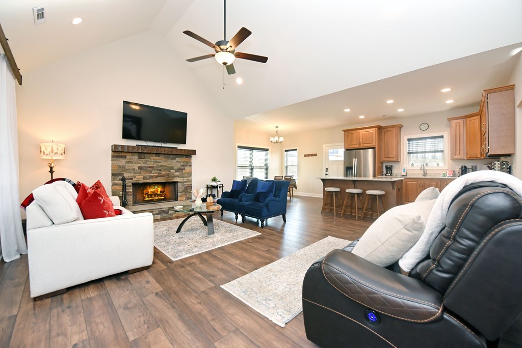 422462 Morganton Residential