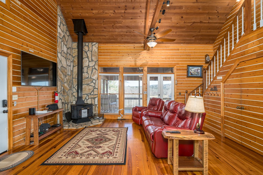 422465 Blue Ridge Residential