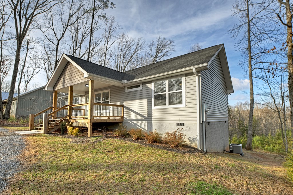 422475 Morganton Residential
