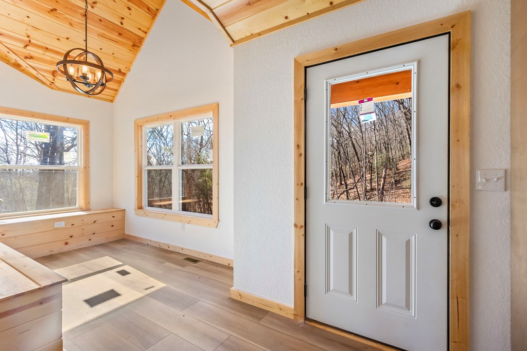 422478 Murphy Residential