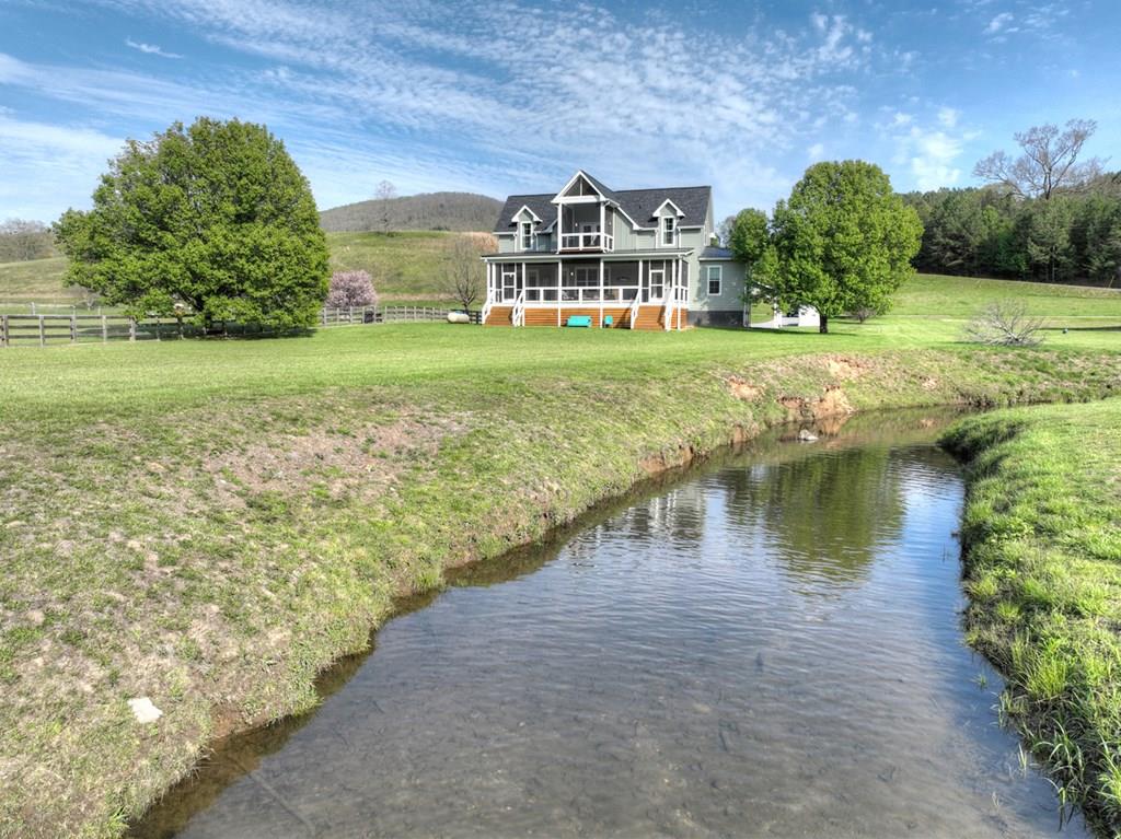 422479 Blue Ridge Residential