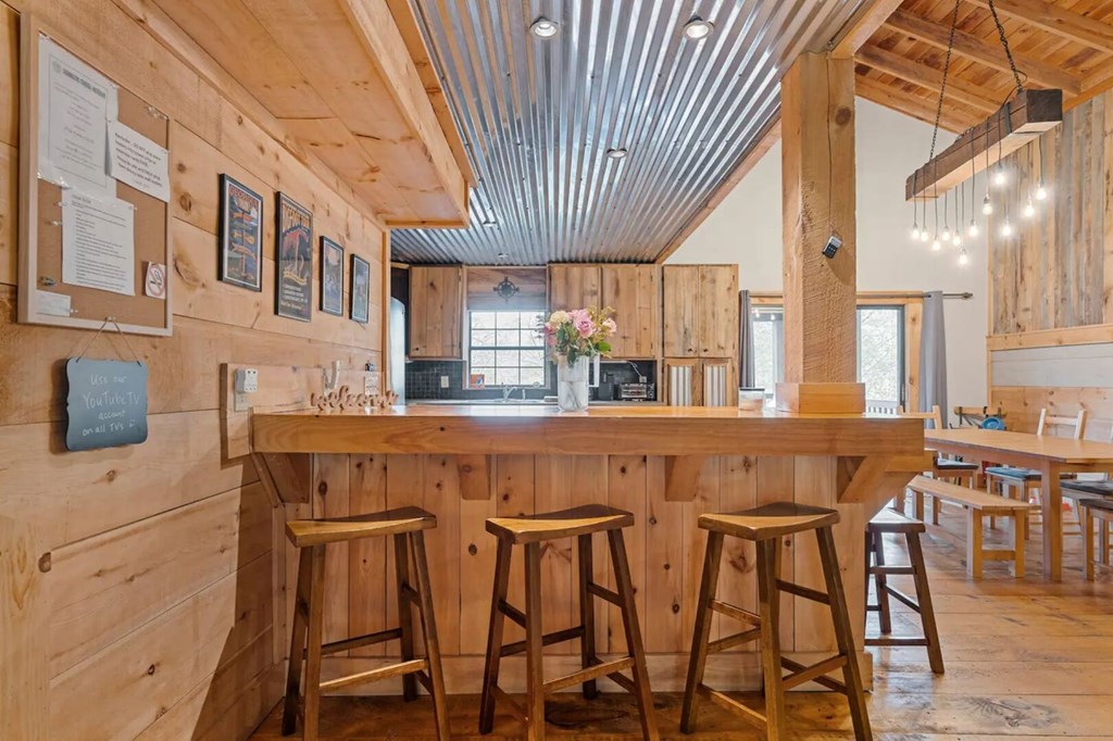 422487 Blue Ridge Residential