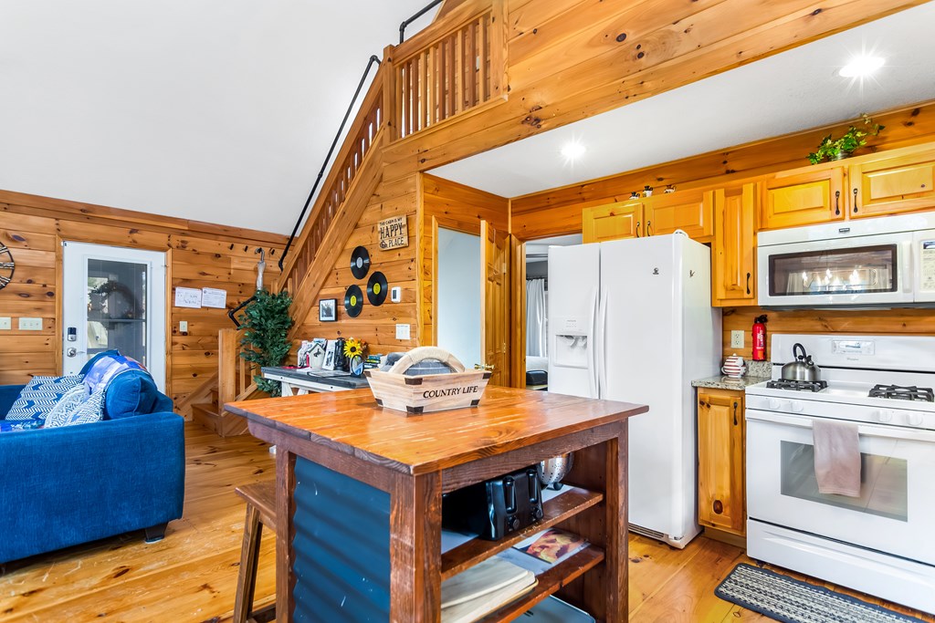 422492 Ellijay Residential