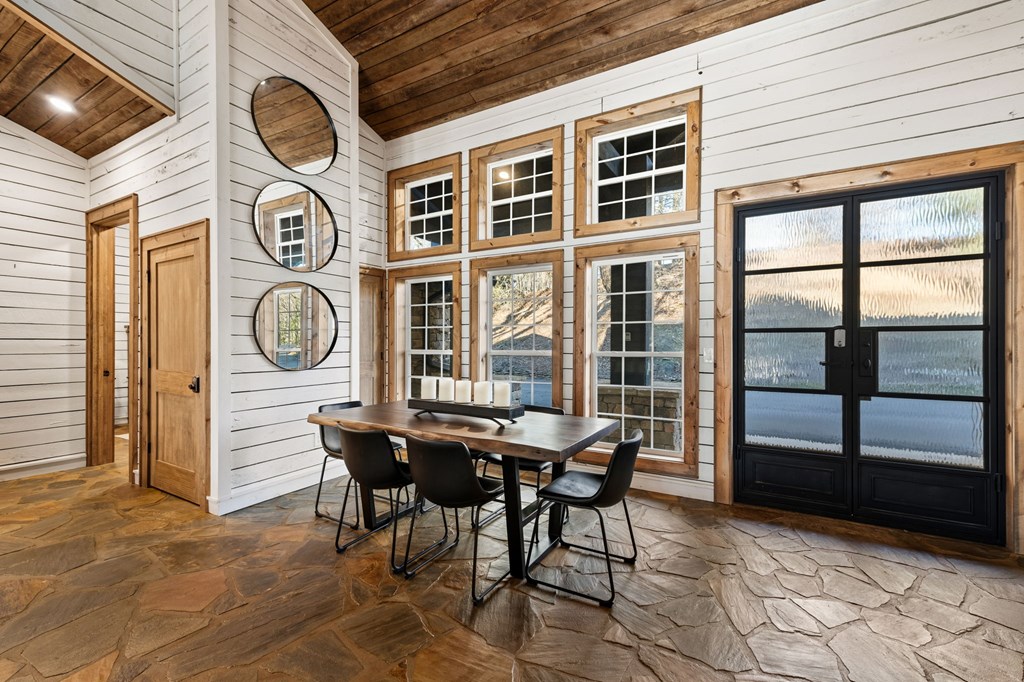 422496 McCaysville Residential