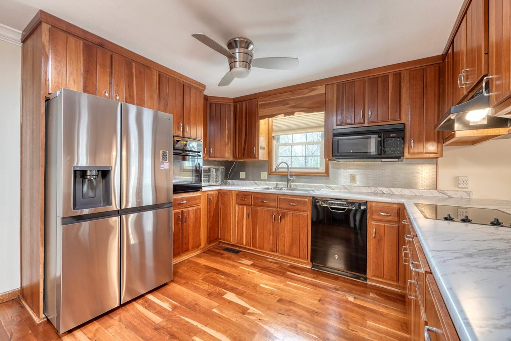 422498 Blairsville Residential