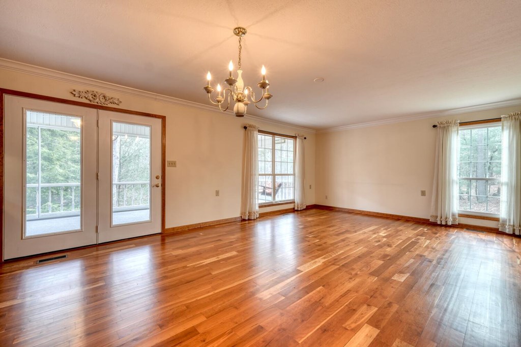 422498 Blairsville Residential