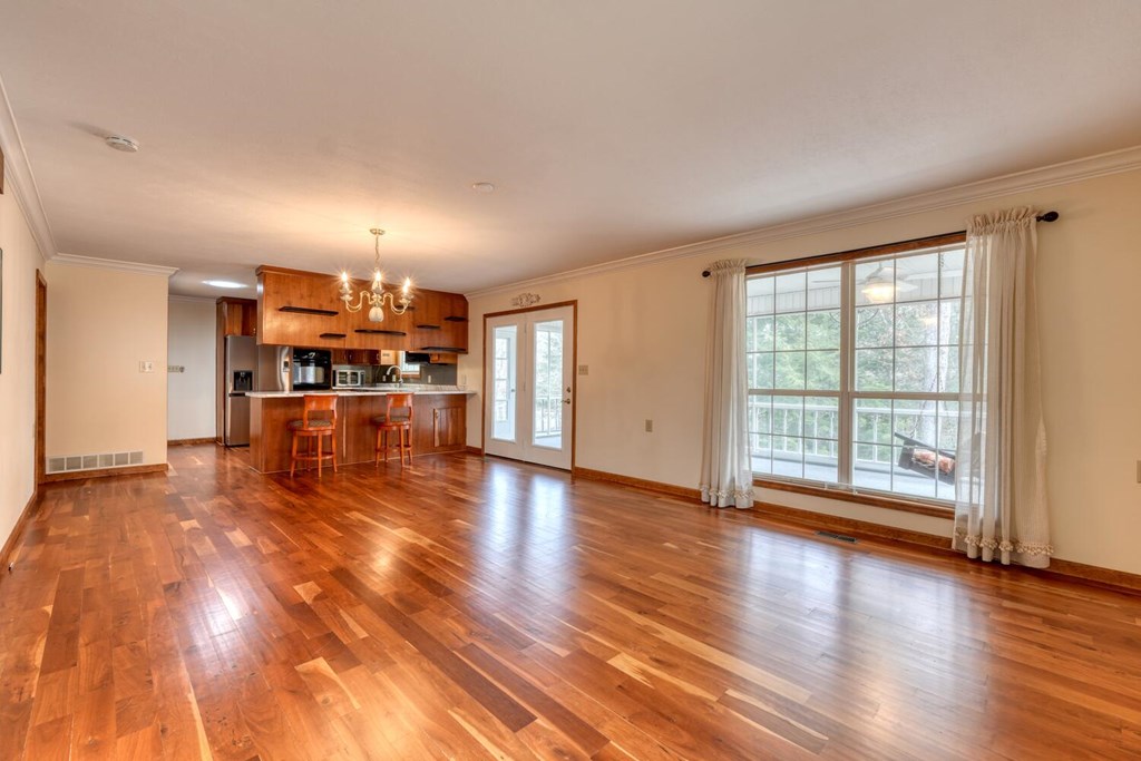 422498 Blairsville Residential