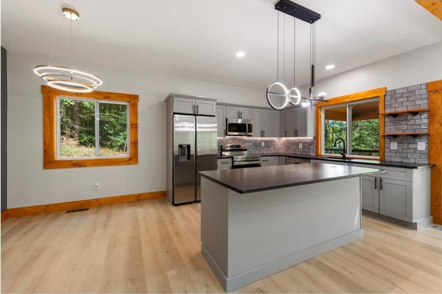 422505 Blue Ridge Residential