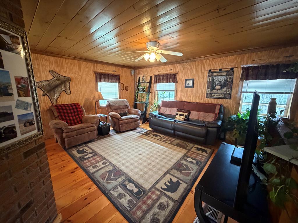 422507 Blue Ridge Residential