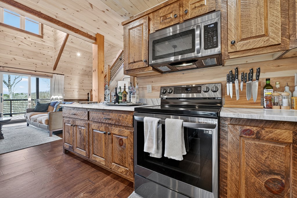 422512 Blue Ridge Residential