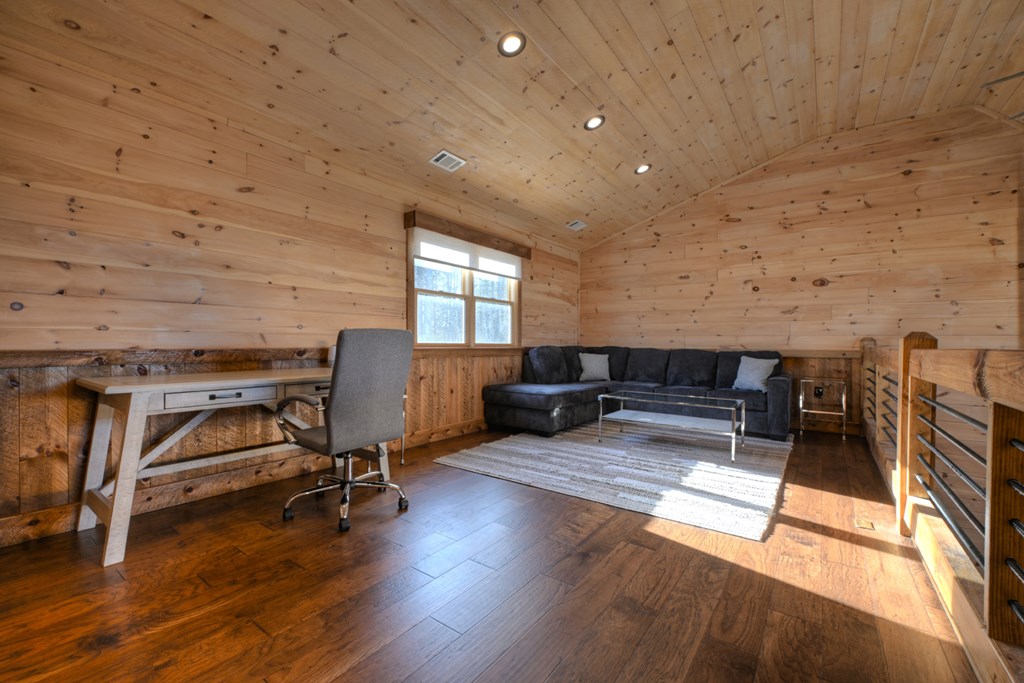 422512 Blue Ridge Residential