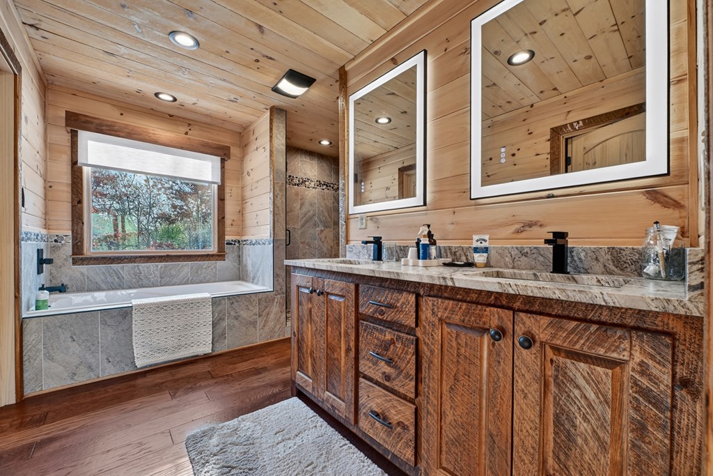 422512 Blue Ridge Residential