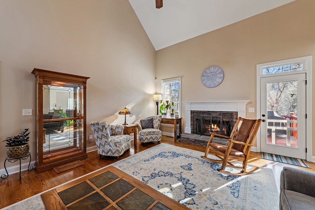 422517 Jasper Residential