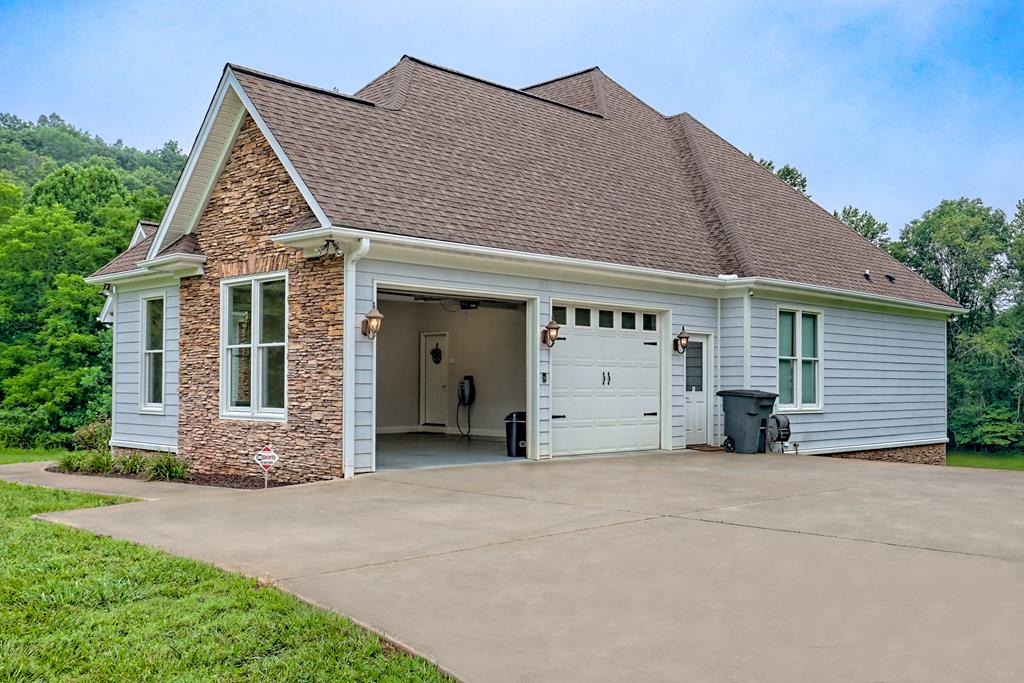 422518 Blairsville Residential
