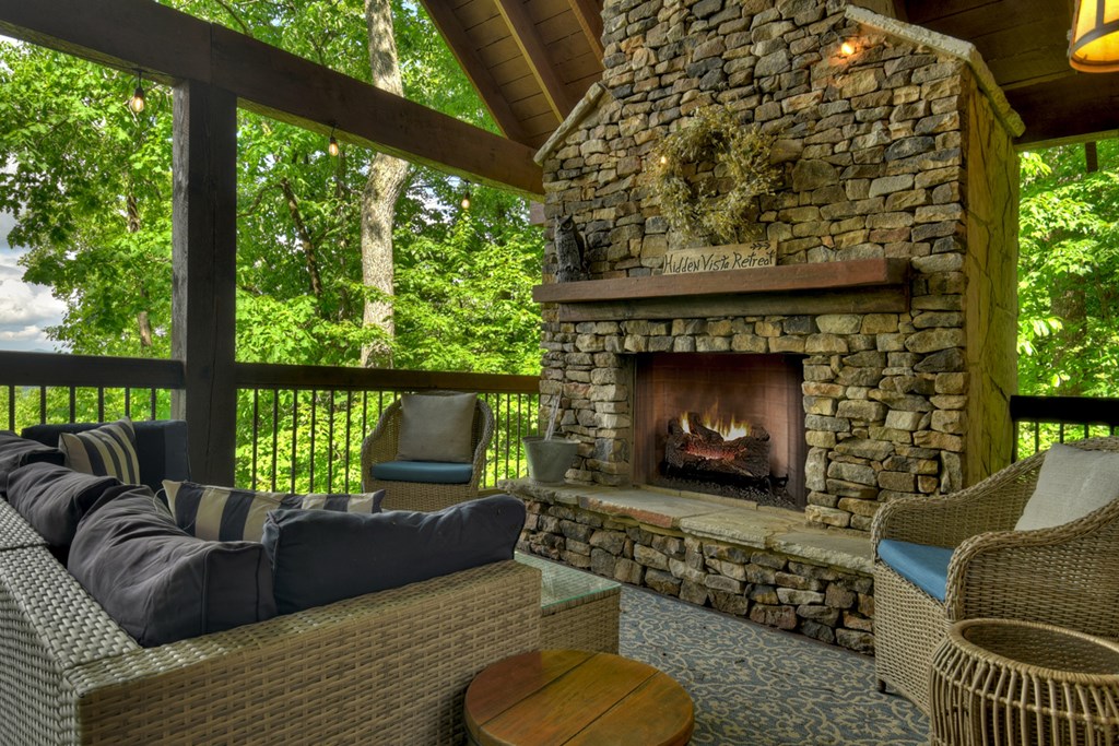 422520 Blue Ridge Residential