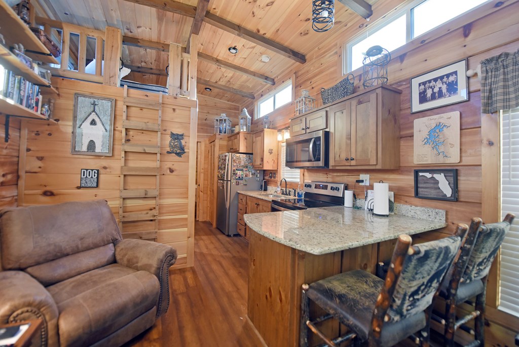 422522 Blairsville Residential