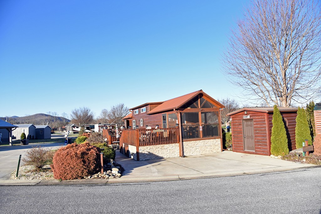 422522 Blairsville Residential