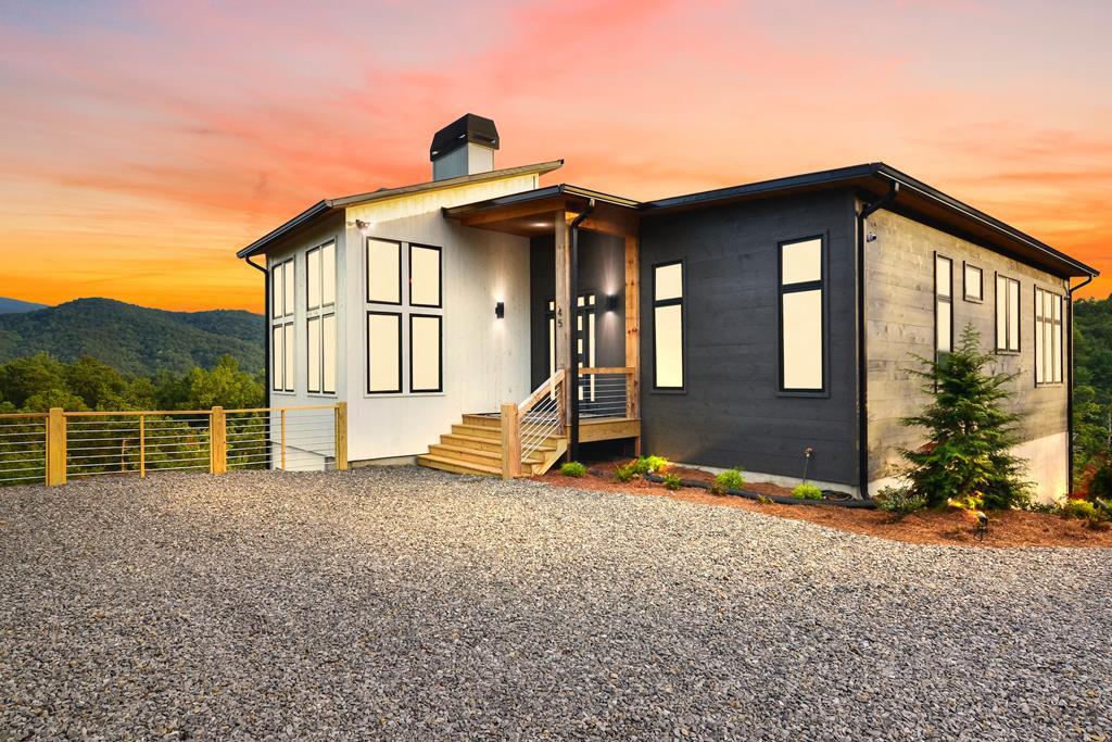 422527 Blue Ridge Residential