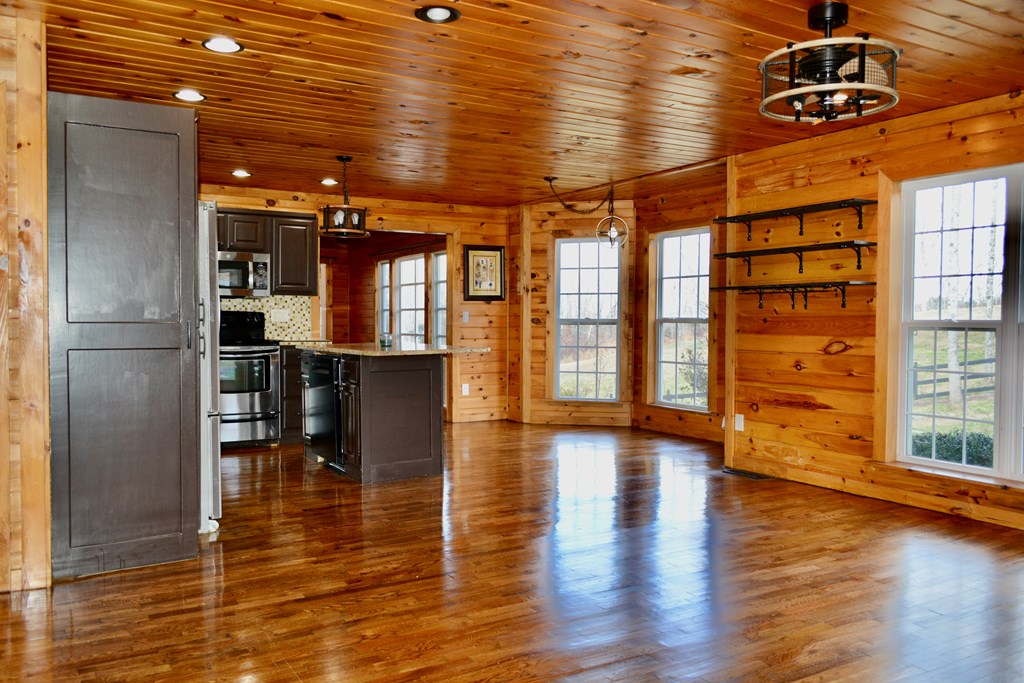 422530 Blue Ridge Residential