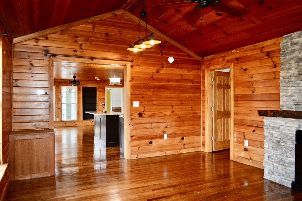 422530 Blue Ridge Residential