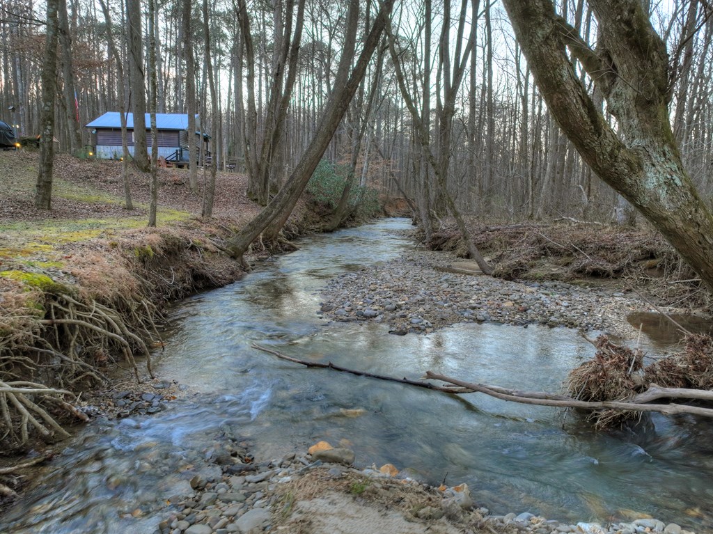 422535 Talking Rock Residential