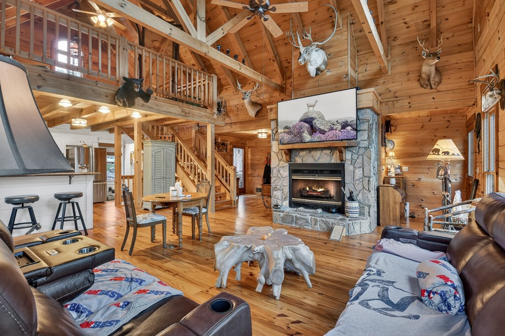 422535 Talking Rock Residential