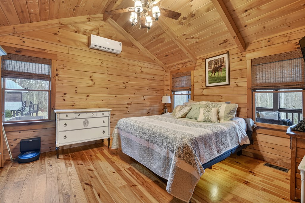 422535 Talking Rock Residential