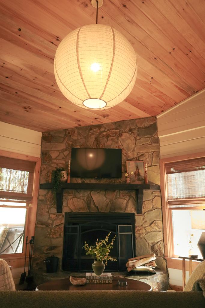 422537 Blue Ridge Residential