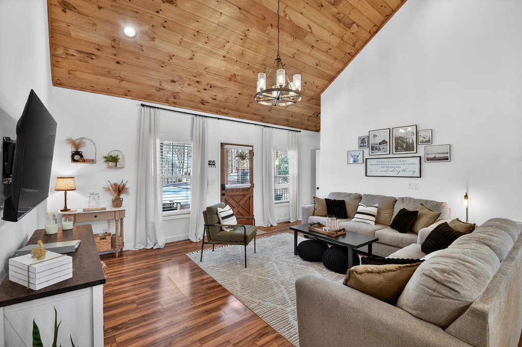 422538 Ellijay Residential