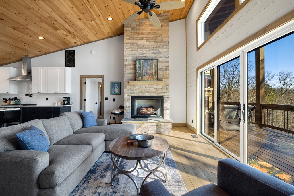 422540 Morganton Residential