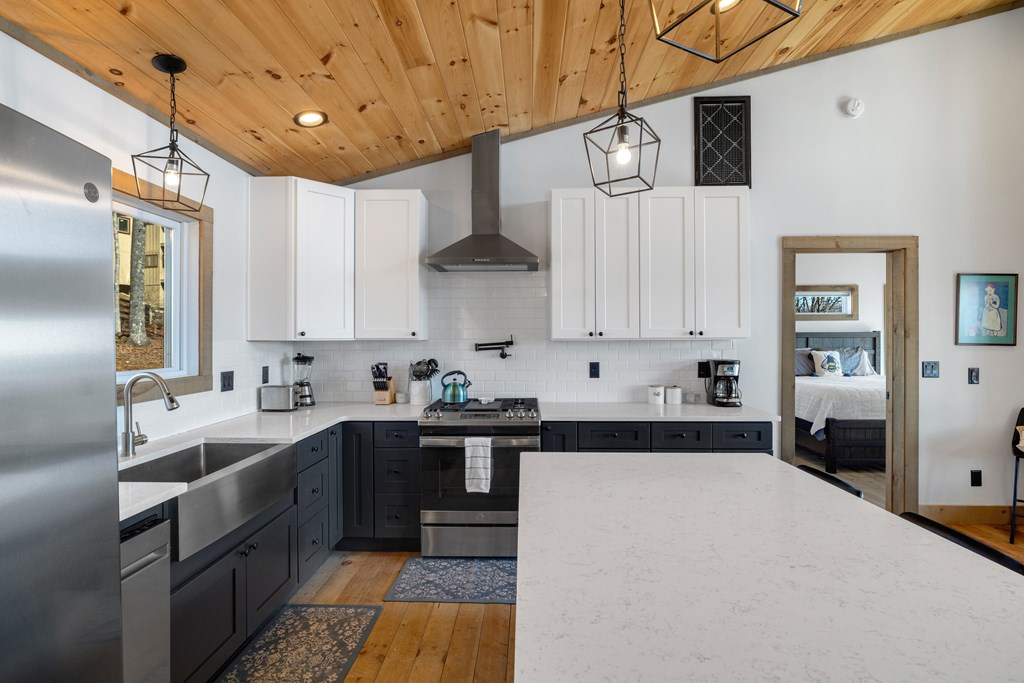 422540 Morganton Residential