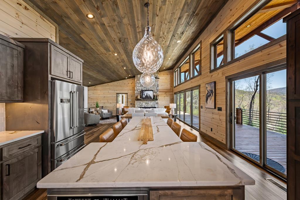 422543 Epworth Residential