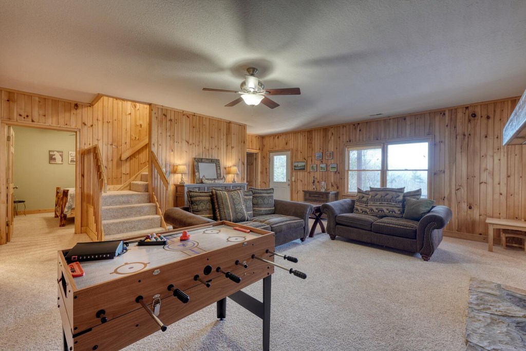 422544 Hiawassee Residential