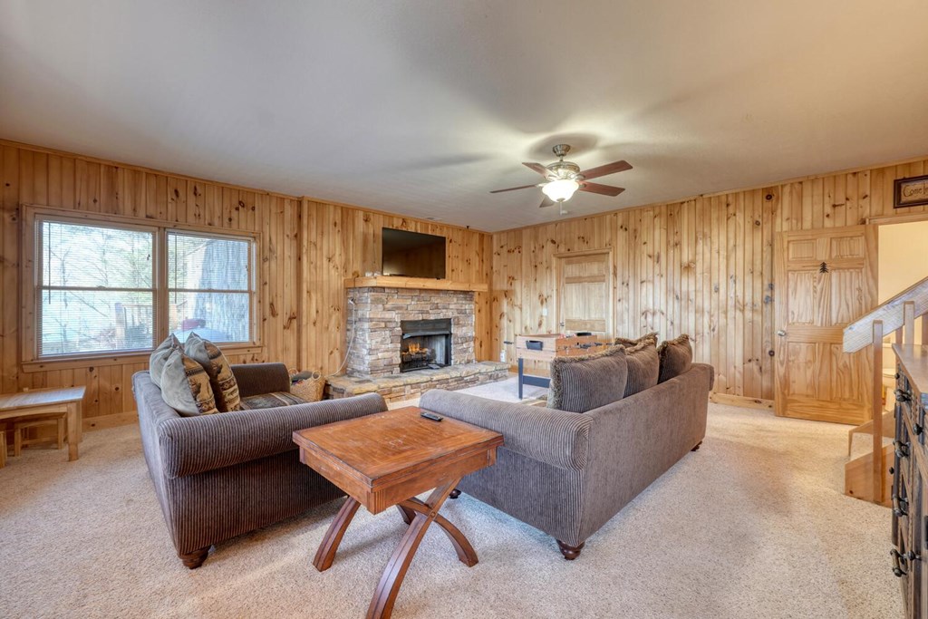 422544 Hiawassee Residential