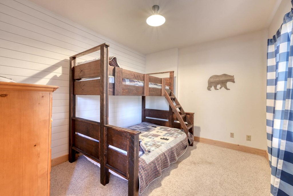 422544 Hiawassee Residential