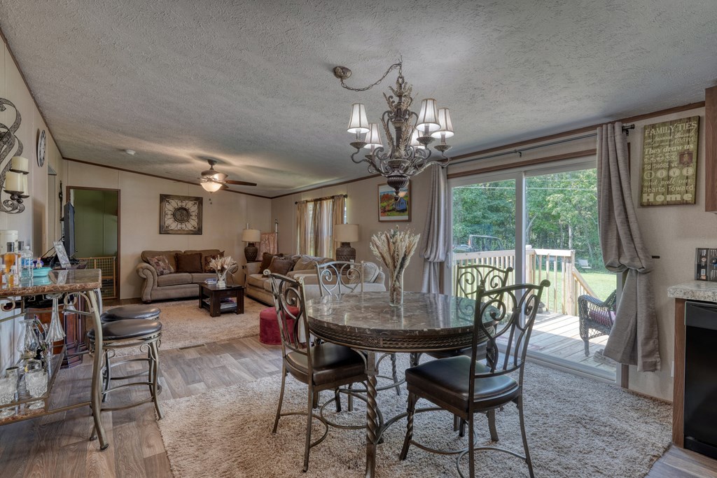 422546 Young Harris Residential