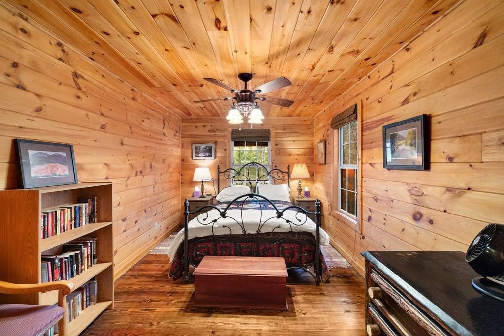 422547 Blue Ridge Residential