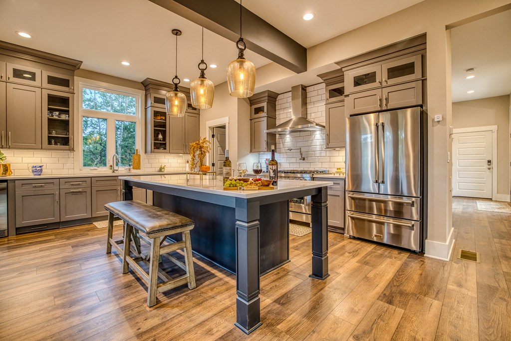 422553 Talking Rock Residential