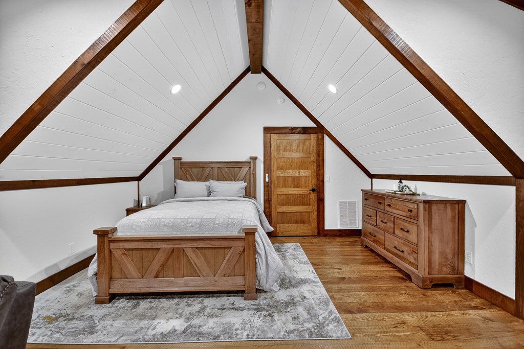 422554 Mineral Bluff Residential