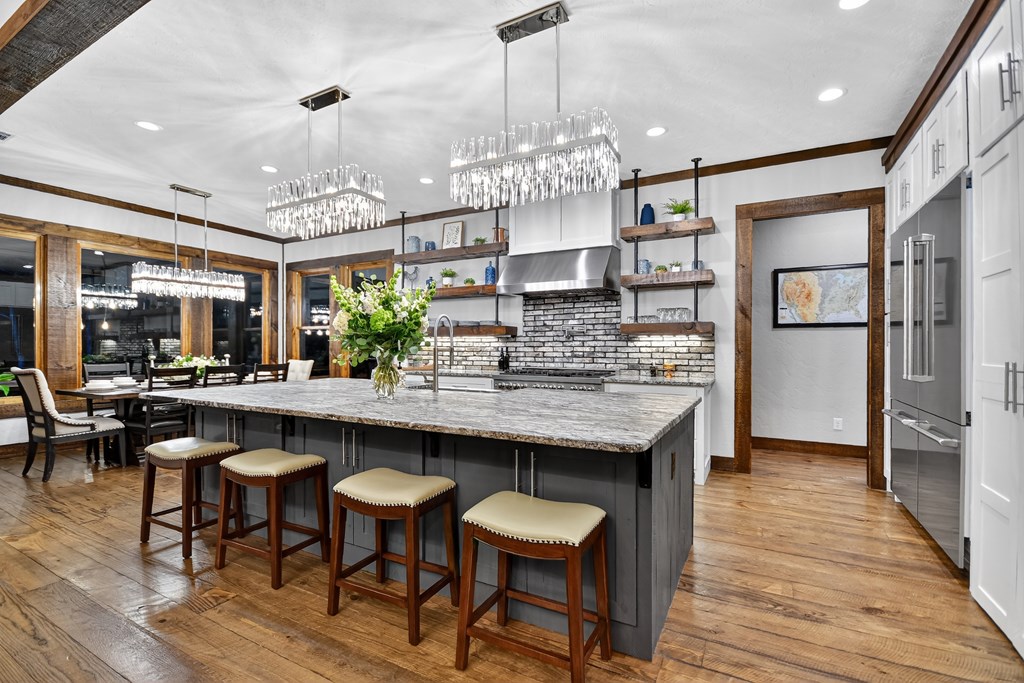 422554 Mineral Bluff Residential