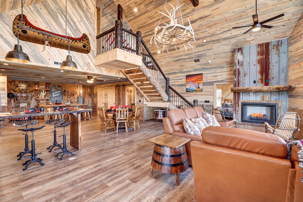 422556 Blue Ridge Residential