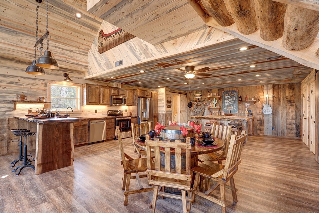 422556 Blue Ridge Residential