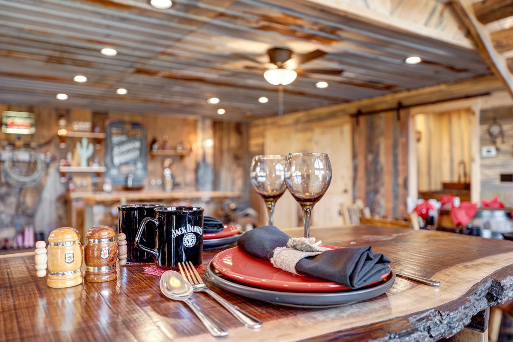 422556 Blue Ridge Residential