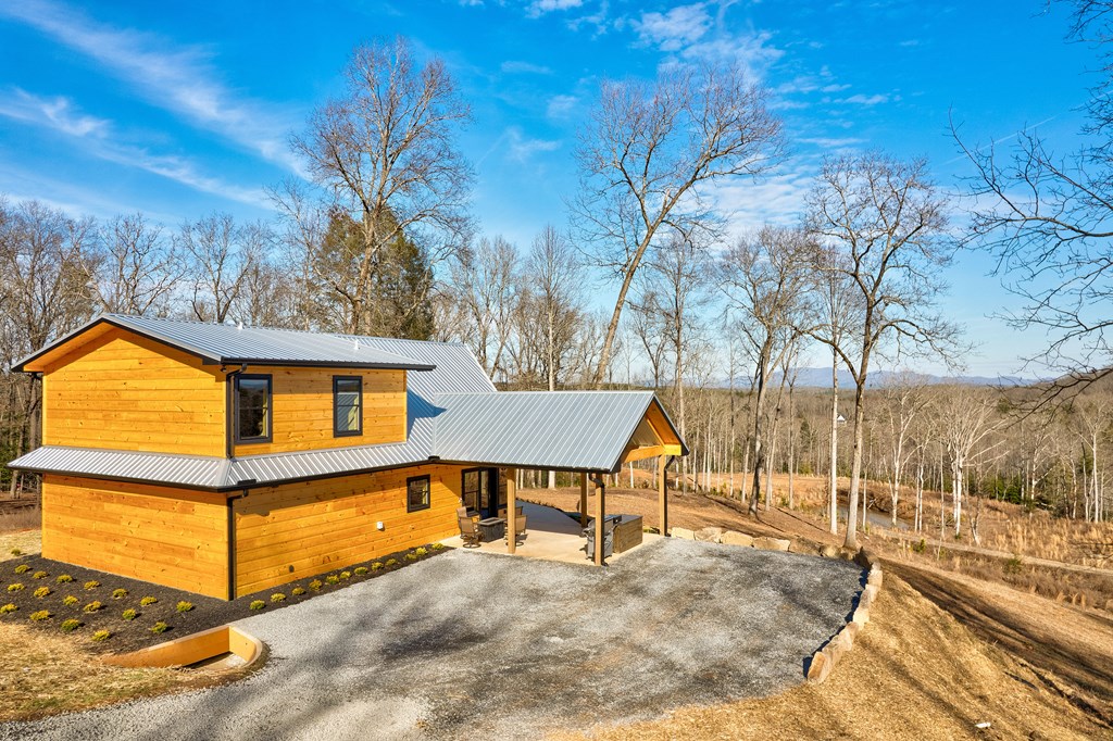 422556 Blue Ridge Residential